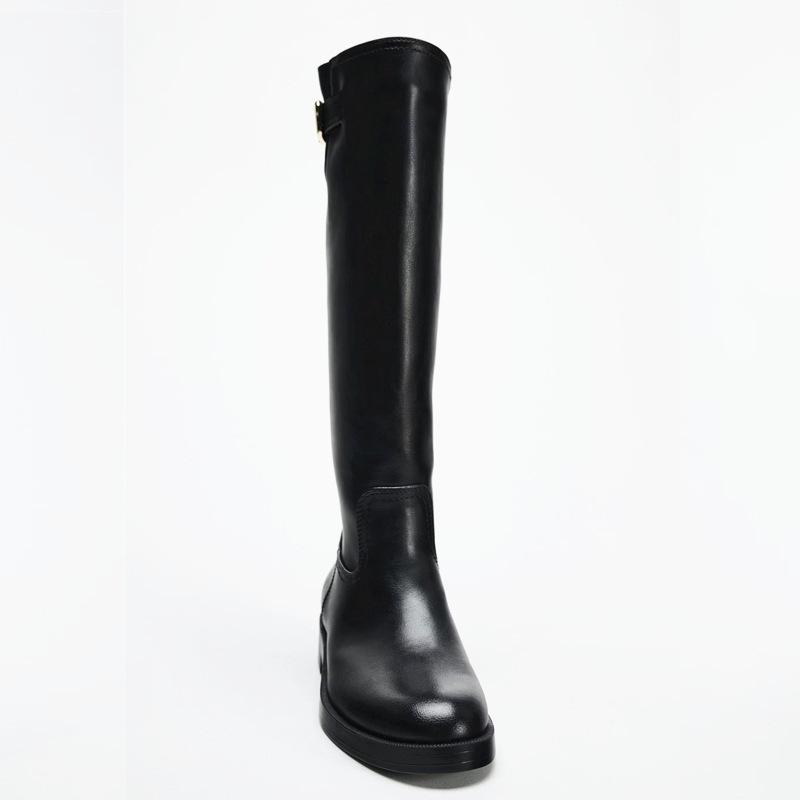 Women's Black Leather Knee High Boots Buckle Detail Block Heel Classic Riding Style Stylish Perfect for Autumn/Winter