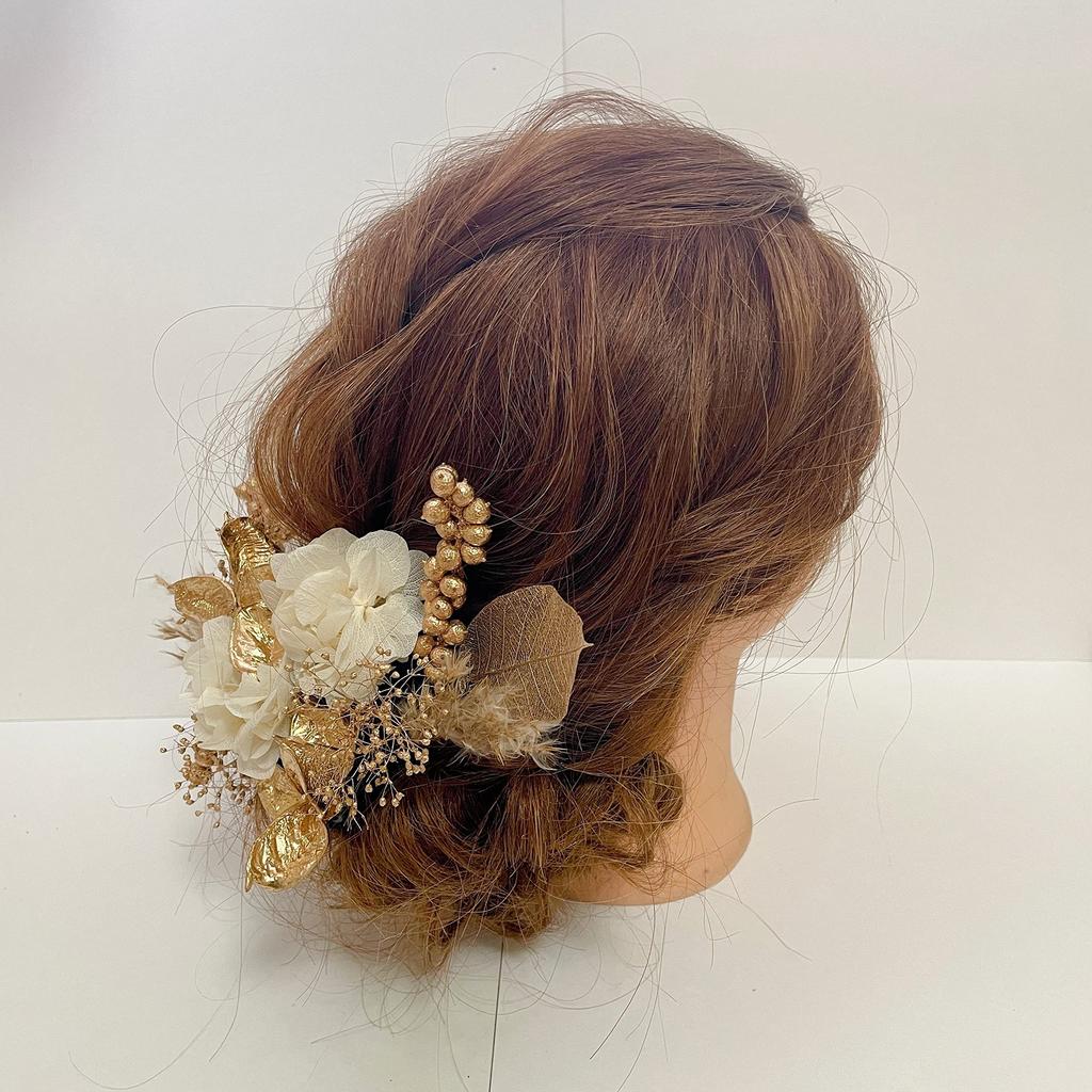 White and Gold Dried Flower Headpiece with Perfect for and Baby's Breath, Coming-of-Age Ceremonies, Graduations, Weddings, Kimono/Hakama.