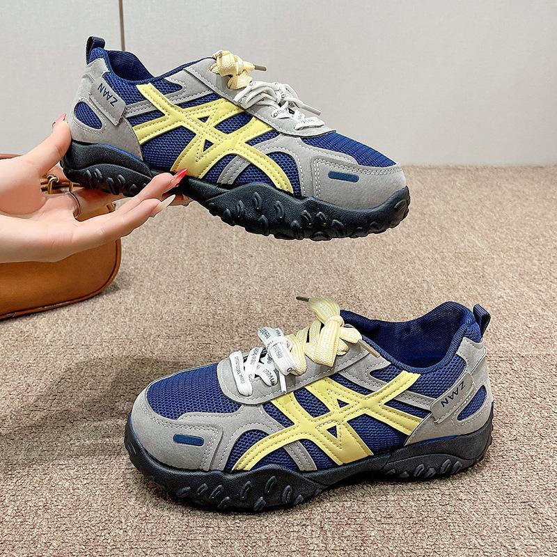 2025 autumn new versatile mesh sports casual shoes Forrest Gump shoes European station platform inner height increase German training shoes women