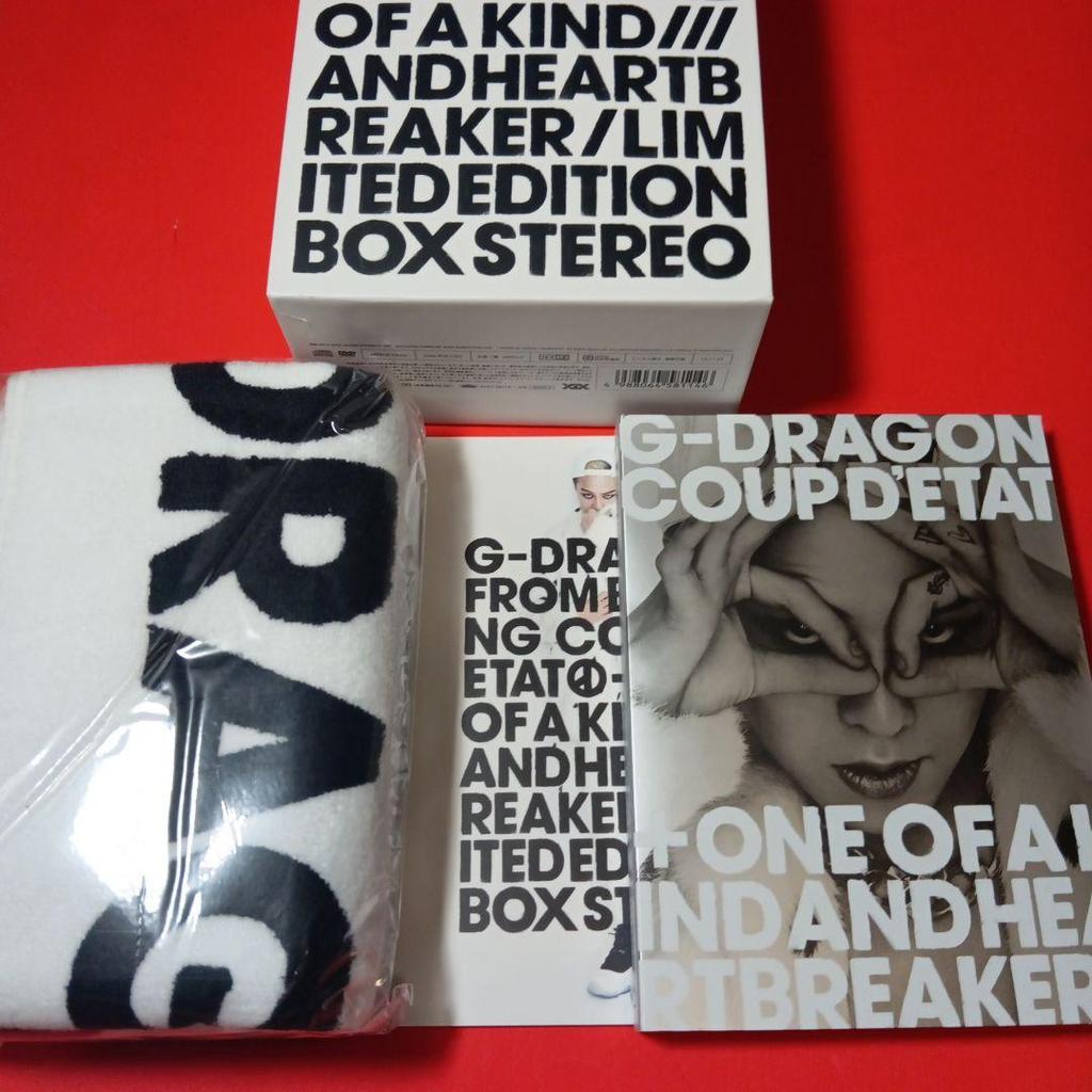 [USED] G-DRAGON COUP D'ETAT First Press 2CD+DVD+Towel+Booklet