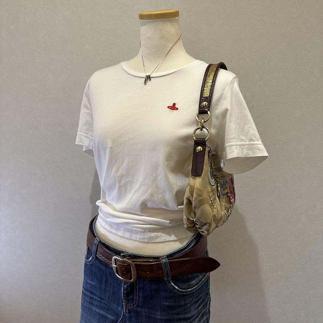 

[Б/У] vivienne westwood архивная футболка с красным яблоком