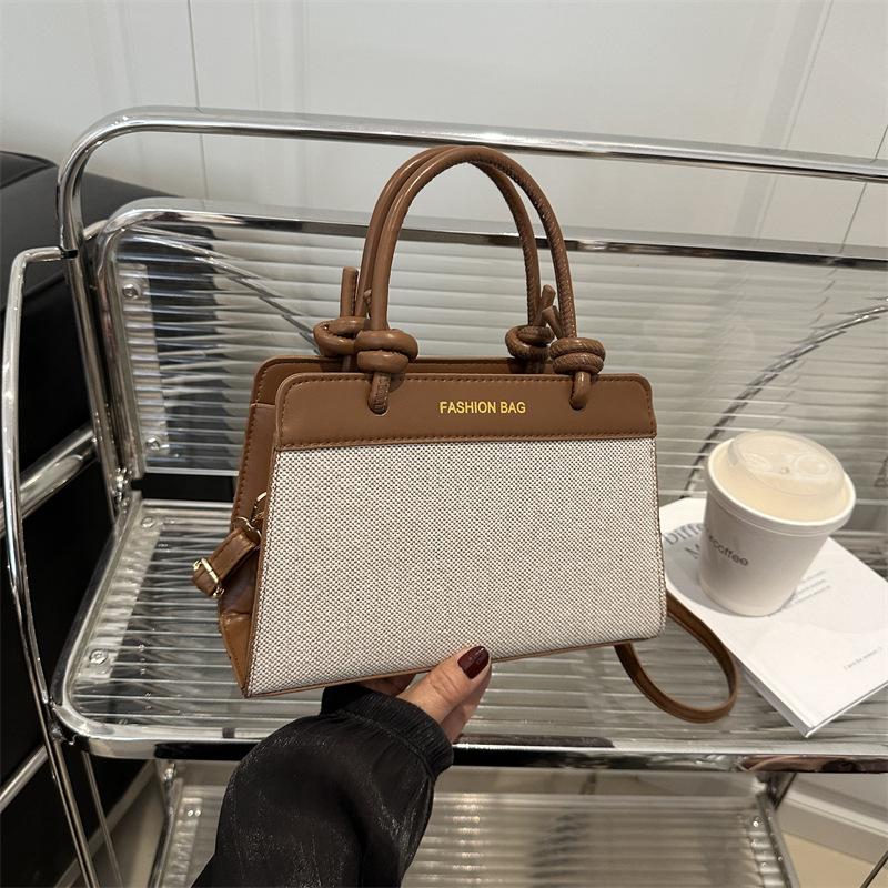 

2025 новая сумка женская сумка корейская версия трендовая мода европейская и американская инс одно плечо портативная сумка-мессенджер женская сумка коричневый