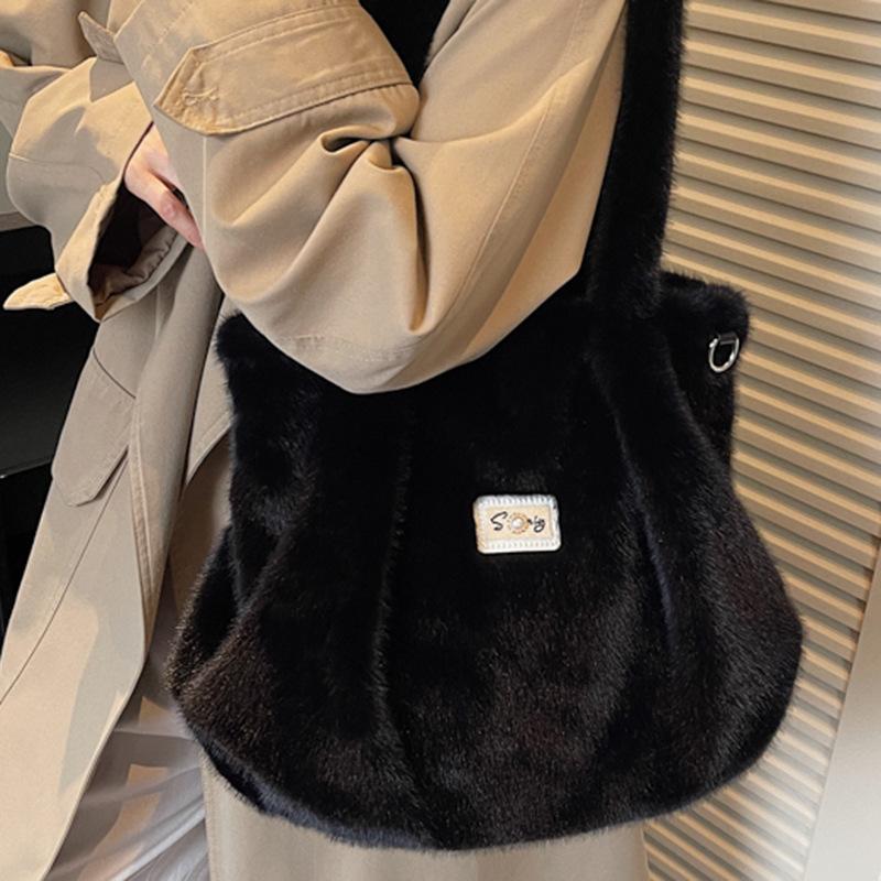 Large-capacity Plush Bag, Fashionable and High Appearance Level Tote Bag, Handbag, Furry Shoulder Bag