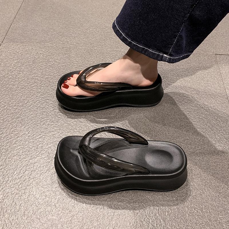 

Шлепанцы на толстой подошве и высоком каблуке для женской верхней одежды весна-лето 2025 новые пляжные сандалии для отдыха на море тапочки для удержания в дерьме 40 чёрный