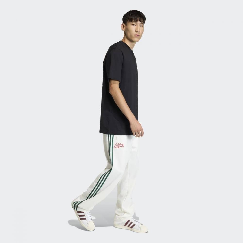 Adidas Loose FiT Gfx T shirT Ke0101