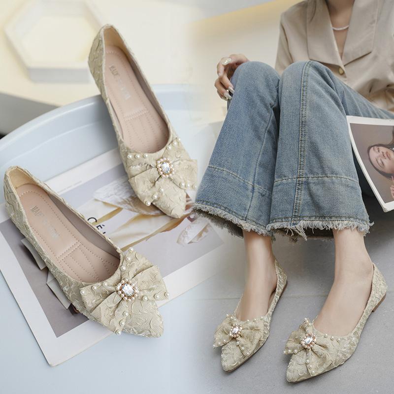 2025 Summer New Lace Bow Cool Slippers Female Pointed Flat Bottom Outer Wear Slippers Versatile Fairy Style Women's Shoes