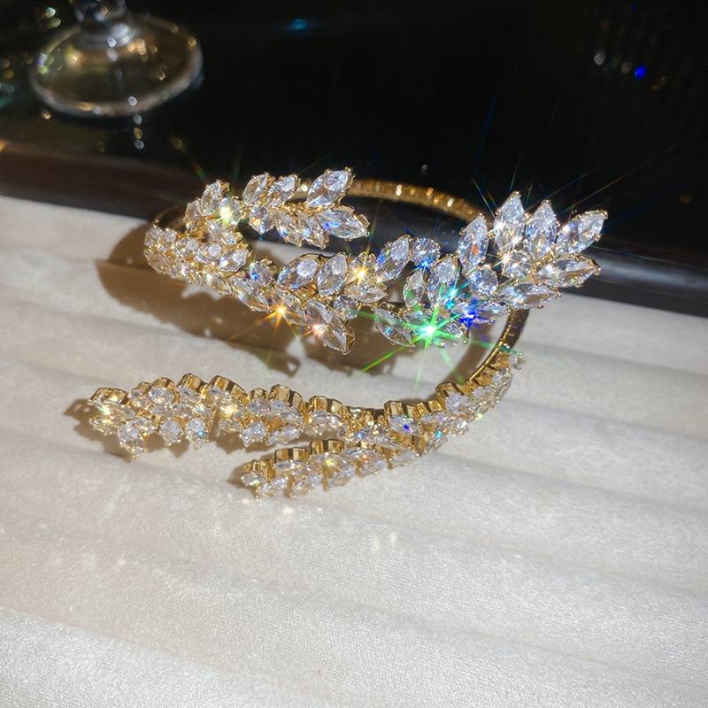 European and American explosive zircon three-layer leaf cross opening bracelet light luxury high-end bracelet exquisite celebrity style jewelry