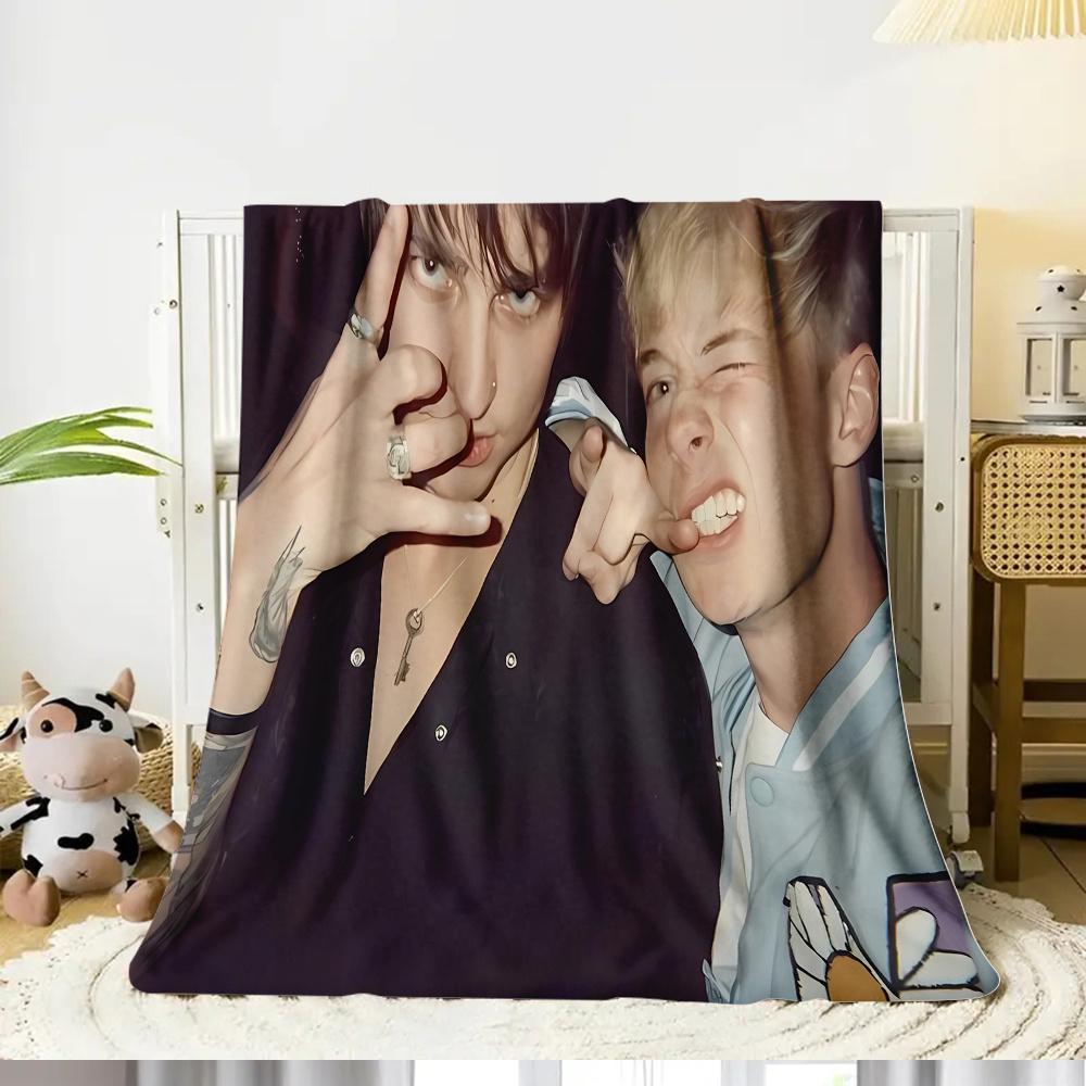 Индивидуальный 1 шт. Фланелевое одеяло с модным рисунком S-Sam и C-Colby, HD-печать, Мягкое и теплое одеяло, Можно использовать как одеяло для дневного сна, А