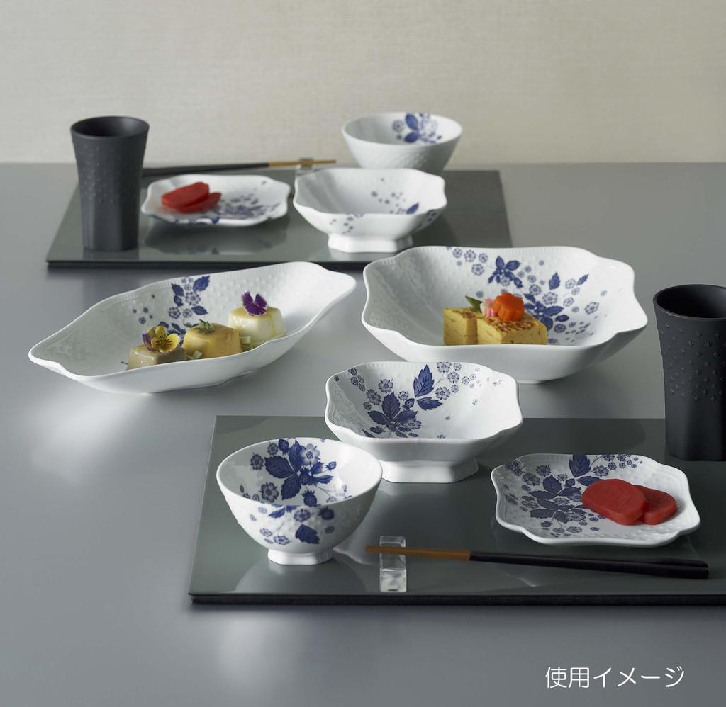 Wedgwood Official Wedding Gift Strawberry Bloom Indigo Small Wedding Gift for the Bride and Officially Imported Wrapping Bowls, 14x14cm, Pair,
