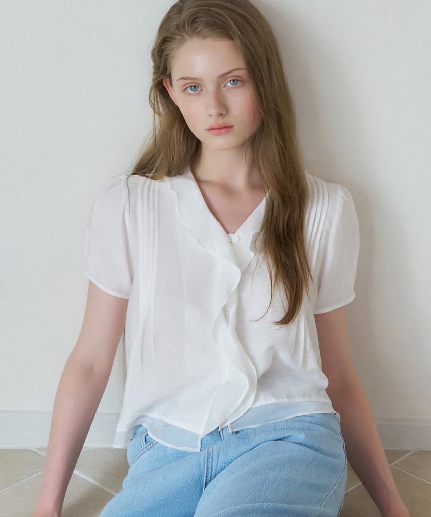 LETTERA Frill Short Sleeve Blouse