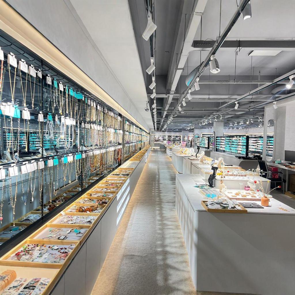 European & American Niche Design High-End Pearl Earrings