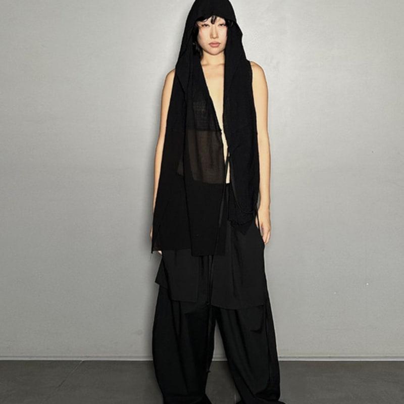 AMU SS25 AMU Unisex. Versatile Scarf-Tie Top #BLACK