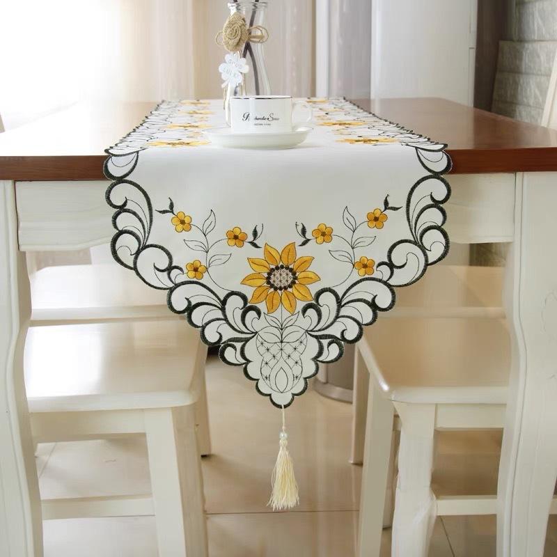 European Embroidery Hollow Table Flag Pastoral Embroidery Fabric Spring Flower Tv Cabinet Coffee Table Tablecloth
