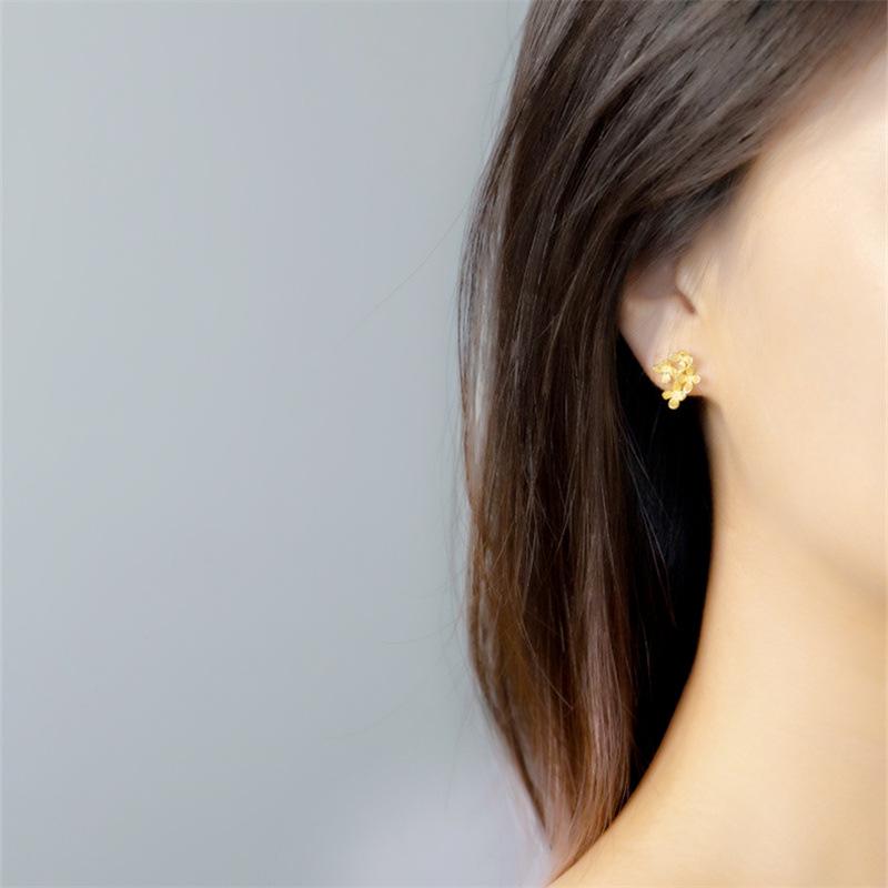 Fashion Elegant Creative S925 Sterling Silver Gold-Plated Four Flowers Stud Earrings