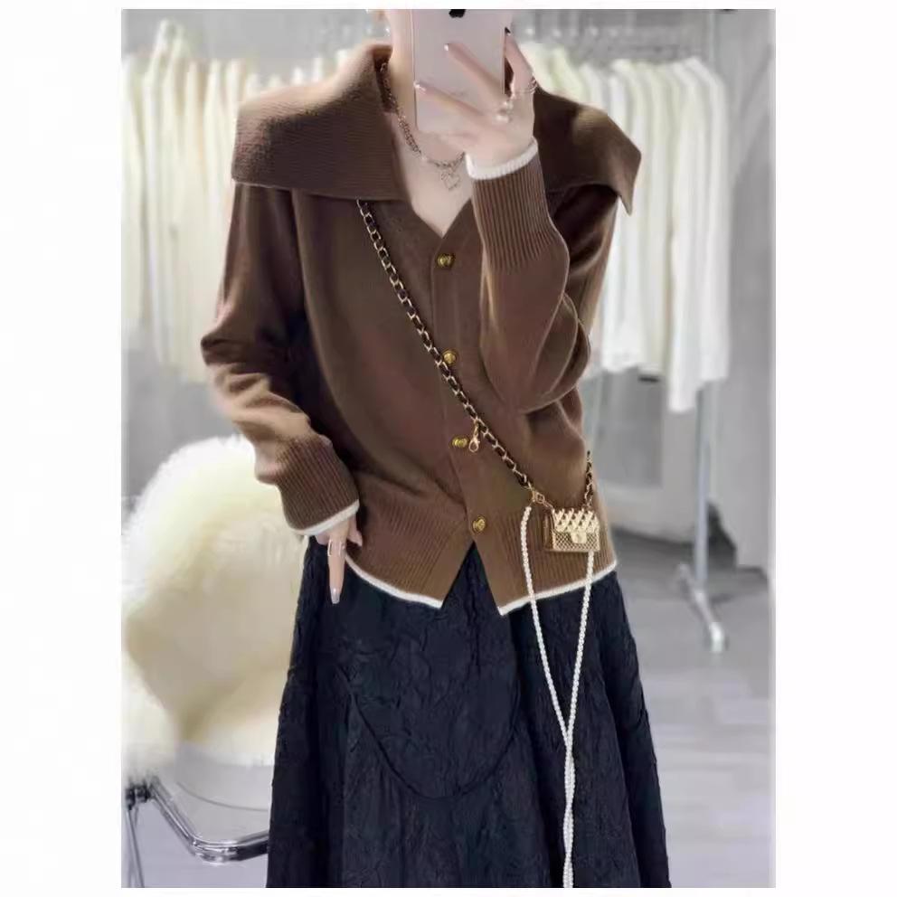 Women's 100% Wool Color Block Sailor Collar Cardigan - Thickened, Single-Breasted, Age-Reducing Knit for Autumn/Winter