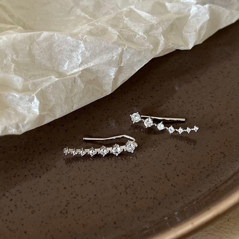 Shiny Zirconia Ear Cuff Earrings: Versatile, Elegant, and Trendy Women s Jewelry