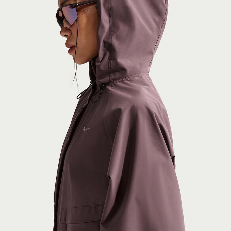 Nike Women's Hooded Woven Jacket