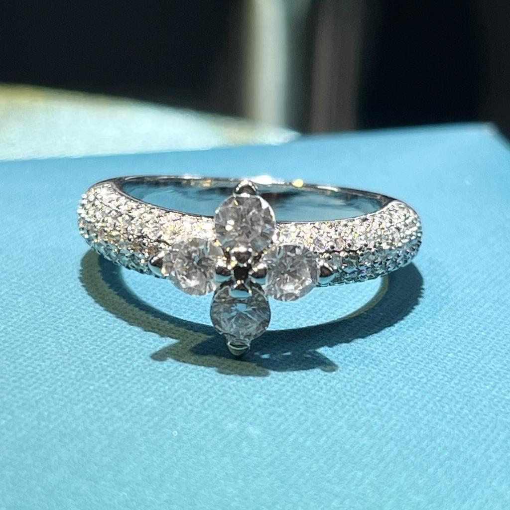 925 Silver Classic Four-Leaf Clover Shape Morganite Jewelry - Fashion Full Zircon Ring Wedding Engagement Anniversary Gift