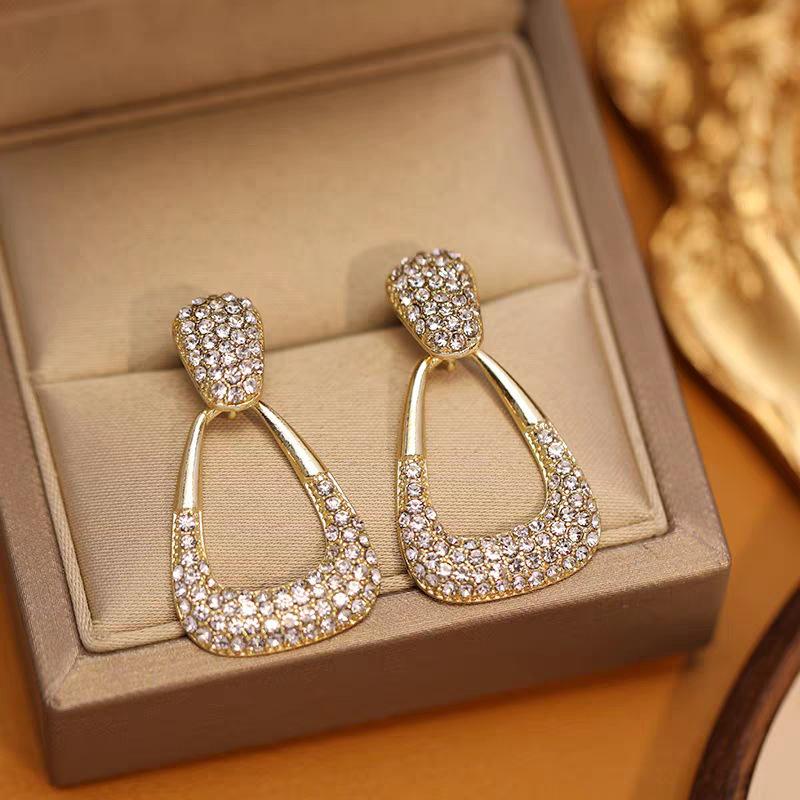 2024 Trendy Full Diamond Handbag Stud Earrings: Light Luxury, Versatile Fashion for Women