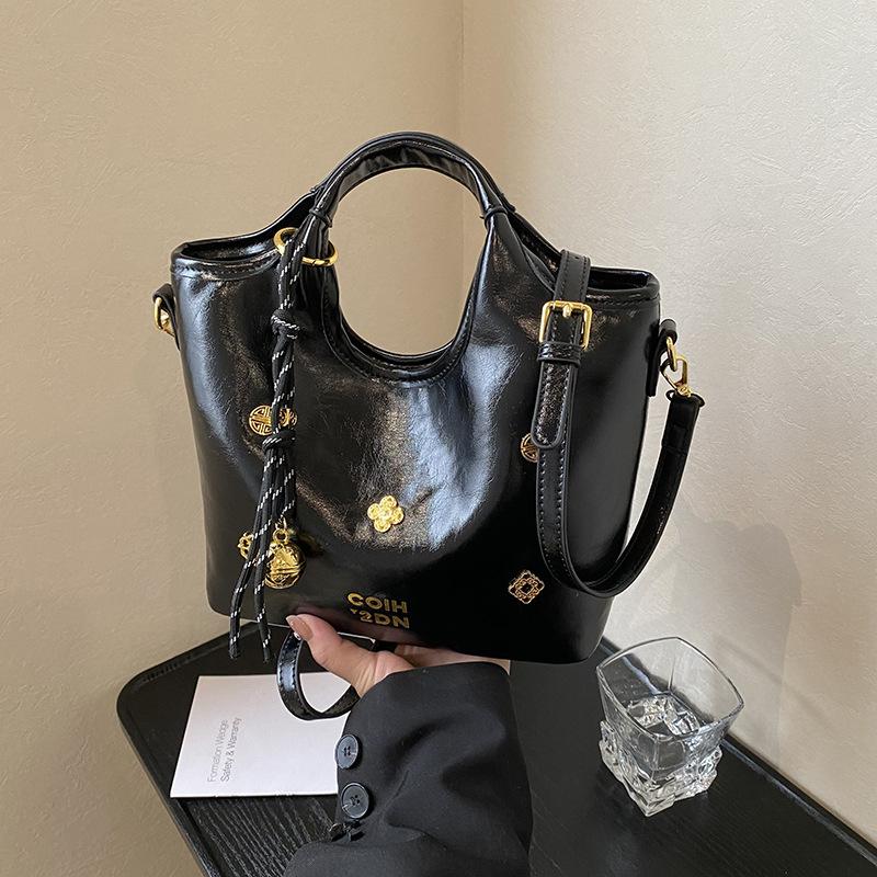 Handbag Women's New Fashion Versatile Shoulder Bag Casual Women's Bag