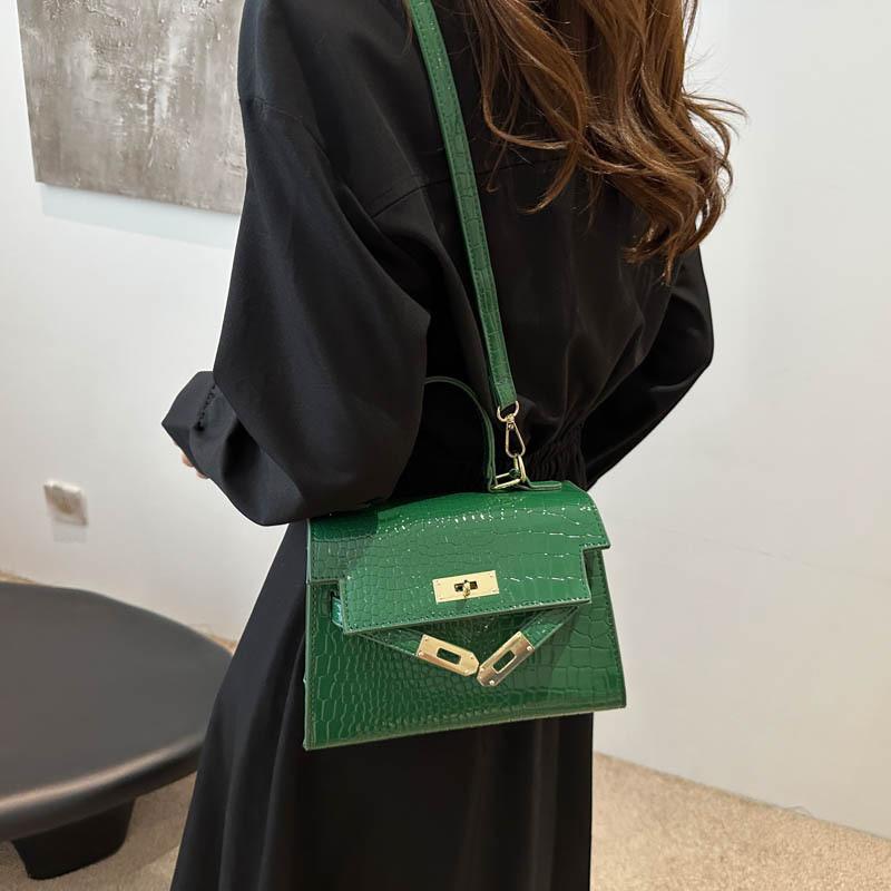 Trendy Summer 2024 Fashion Small Crossbody Bag Stylish Pu Leather Handbag For Daily Use In Black Blue Silver Green
