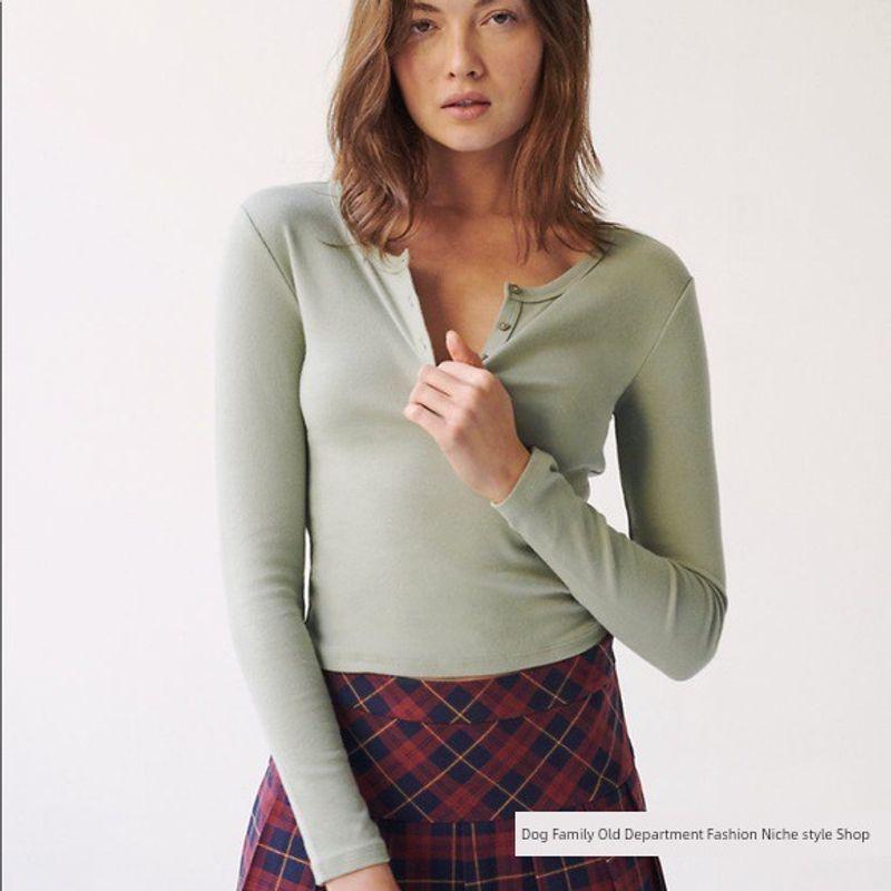 

Canada a Red Brand Pure Yuan Sunday Best round Neck Button Versatile Long Sleeves Female 80123 Slightly Flaw Bean Green XXS