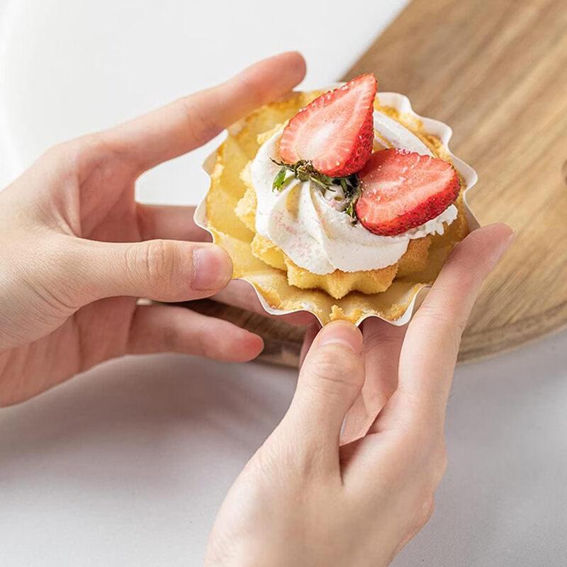 Pabei Flower-Shaped Laminated Paper Baking Cups