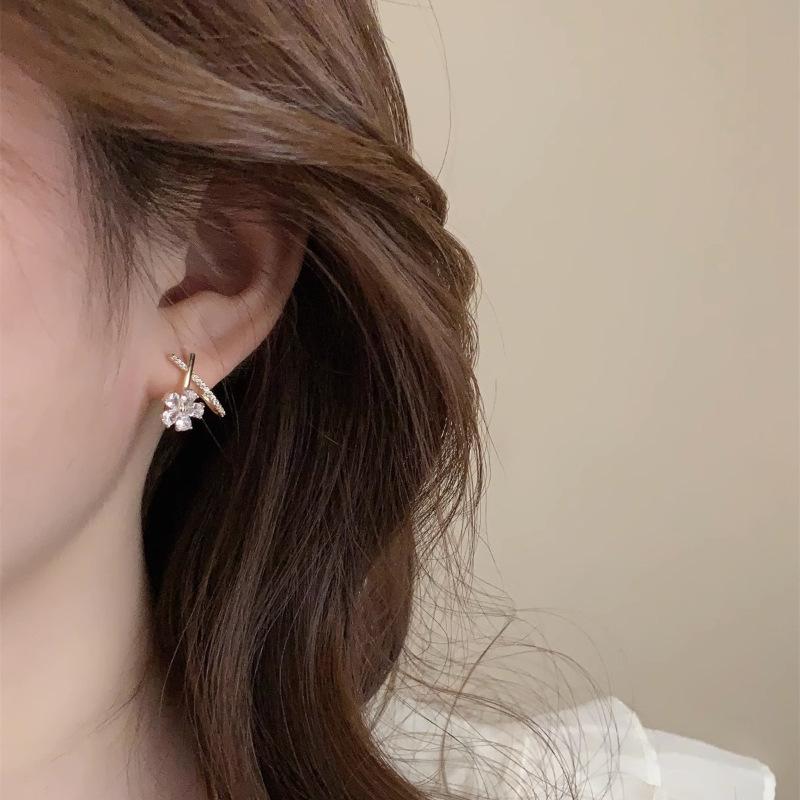 

Cubic Zirconia Flower Cross Earrings Women s Light Luxury Niche High-end Exquisite Temperament Office Casual Daily Classic Jewelry