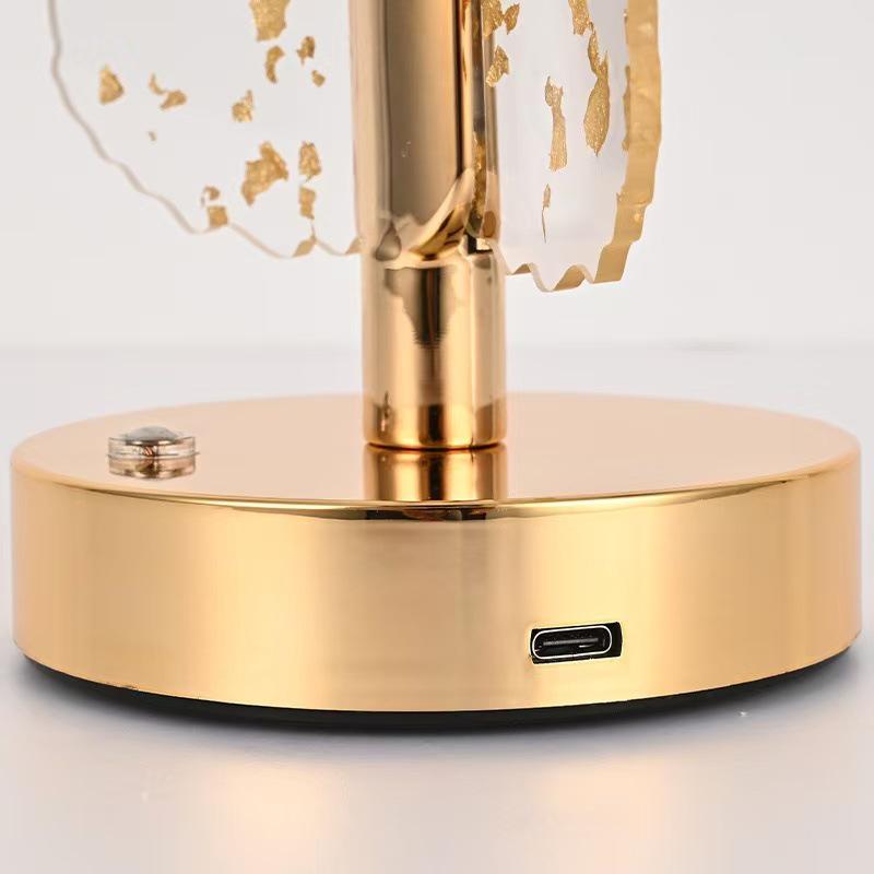 Nordic Acrylic Butterfly Table Lamp – Creative Bedside & Bar Atmosphere Decor Lamp for Hotels and Bedrooms.