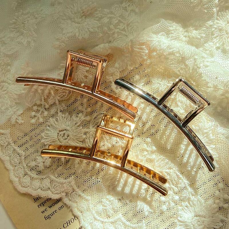 Simple metal hair clip gold