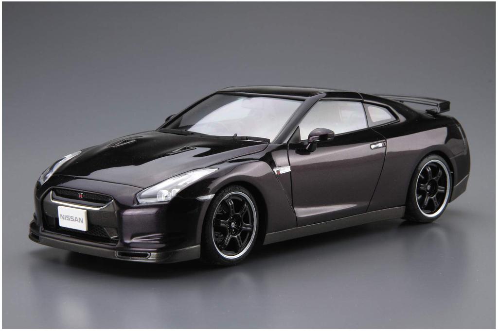 Aoshima Bunka Kyozai The Model Car Series 35 Nissan R35 2009 Plastic Model Kit Co., Ltd. 1/24 No. GT-R Spec-V