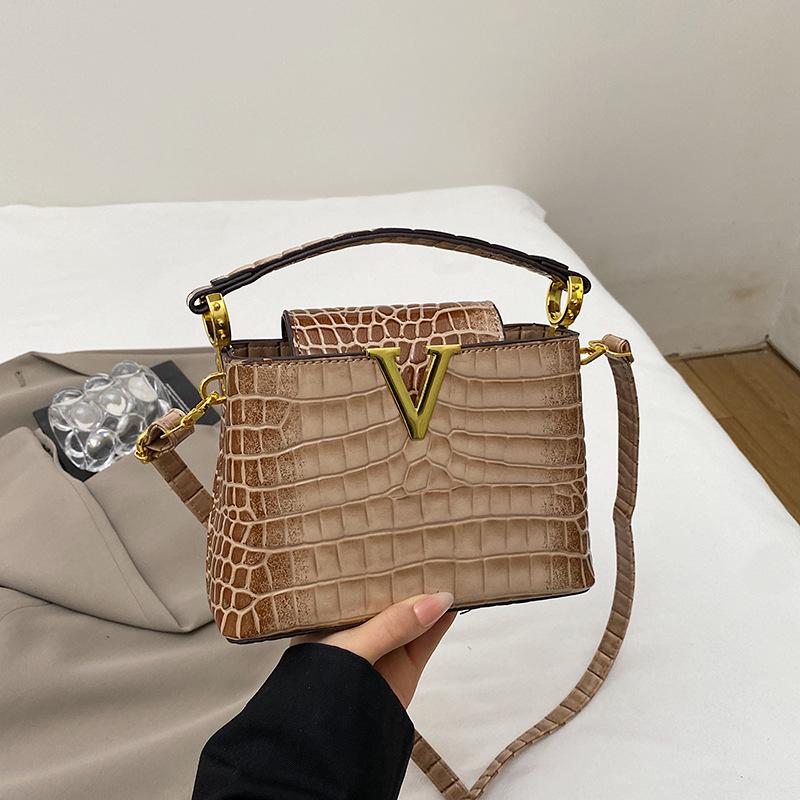 New High-end Light Luxury Crocodile Pattern Capu Lady Bag V Portable Shoulder Women's Bag