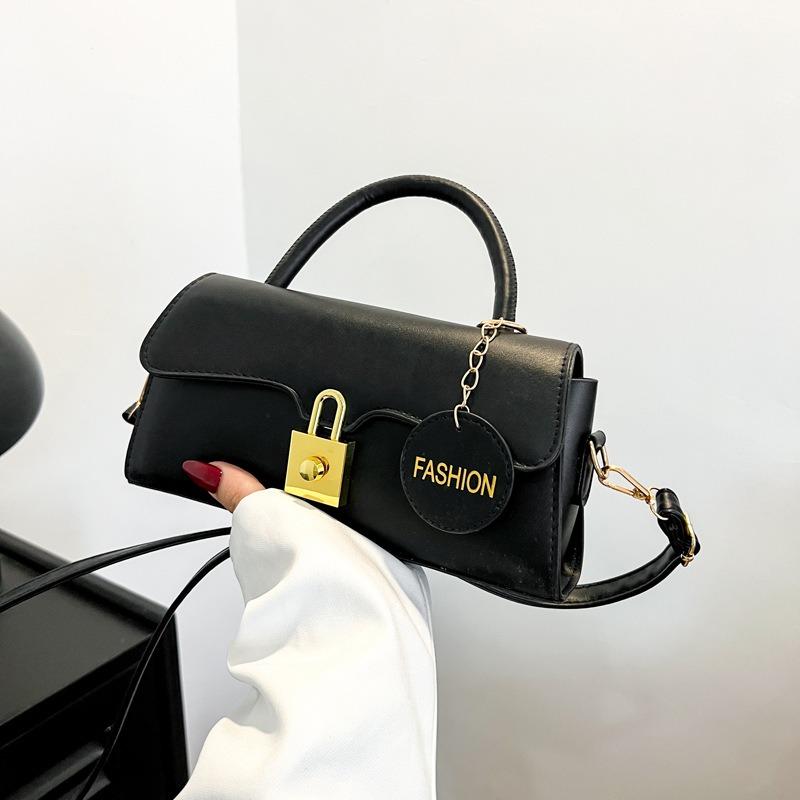 

Summer new retro shoulder bag casual fashion messenger bag casual retro underarm small square bag women