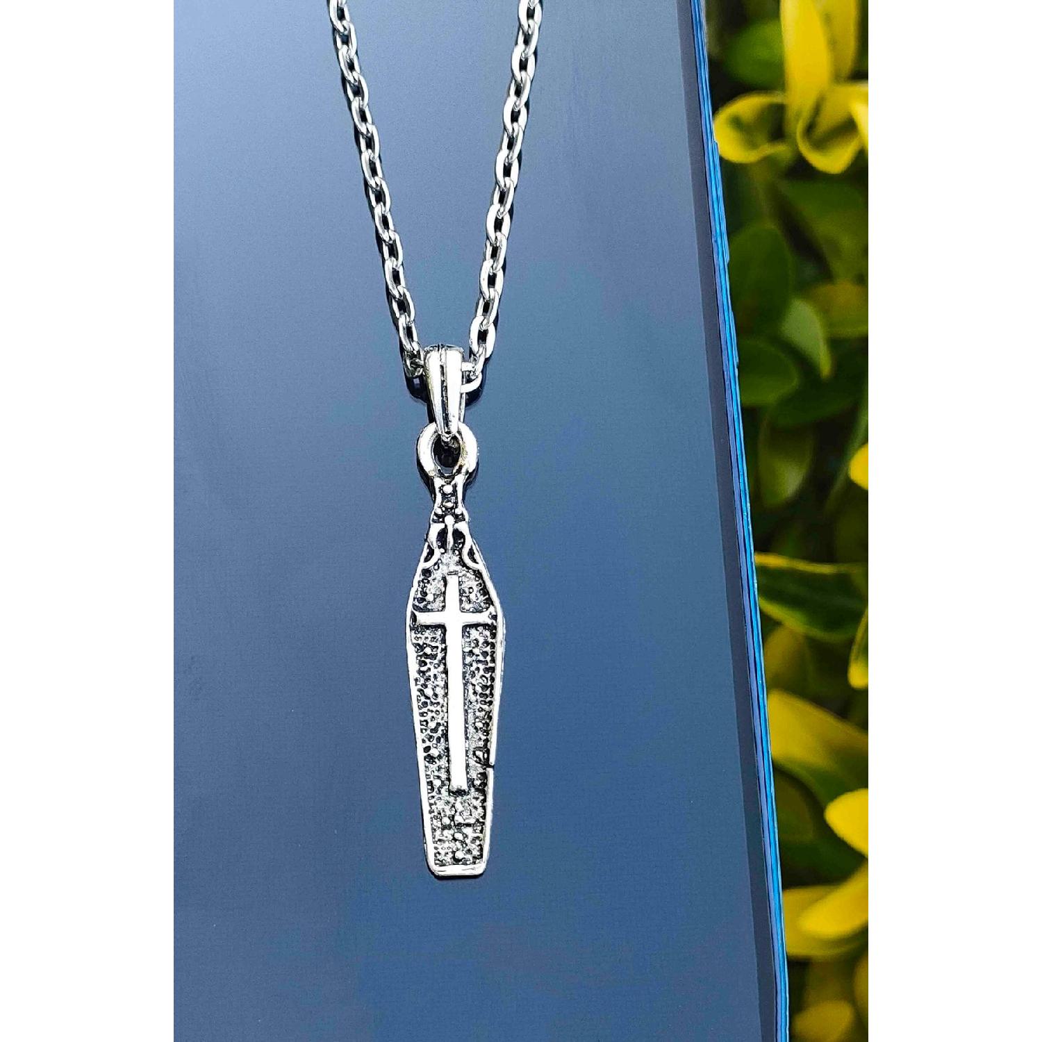 

Silver Plated Ancient Crusader Coffin Necklace срібний