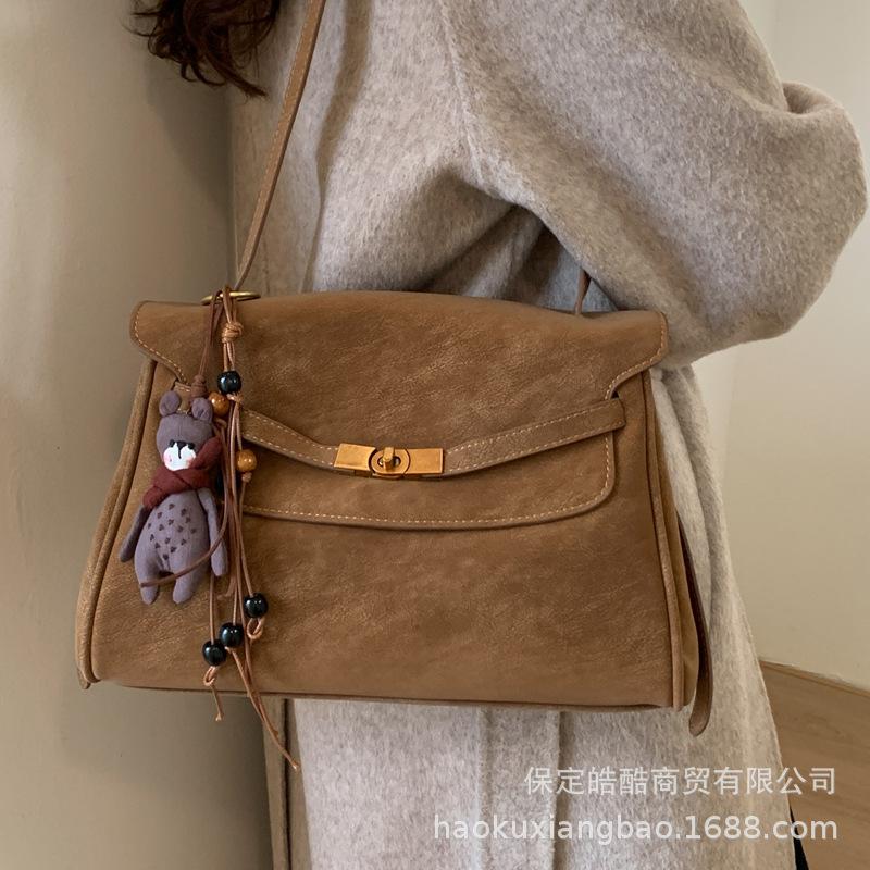 Vintage Matte Bag 2025 New High-end Commuter Women's Shoulder Messenger Bag Large-capacity Work Tote Bag