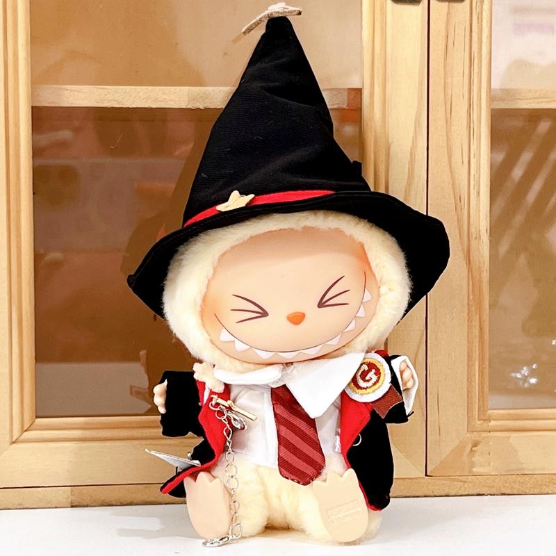 

17см V1v2v3 Лабубу Набор Волшебная школа Волшебная палочка Шляпа ведьмы Подвеска поколения Ободок Наряжаться Специальные подарки red(no doll)