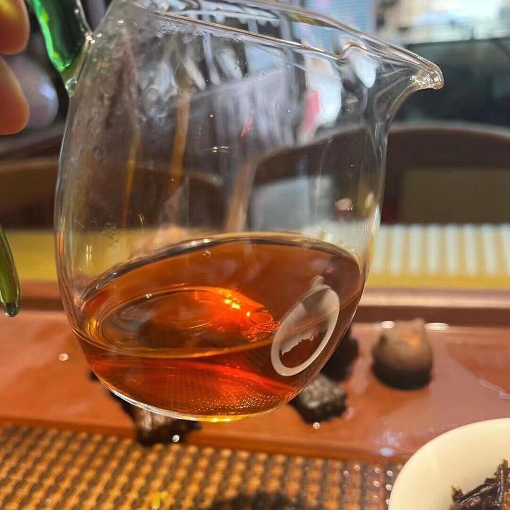 357 g Yunnan Old Puerh Surowa herbata Lata 90. Meishu Starzona surowa herbata Pu'er Cake Zostało tylko dziesięć