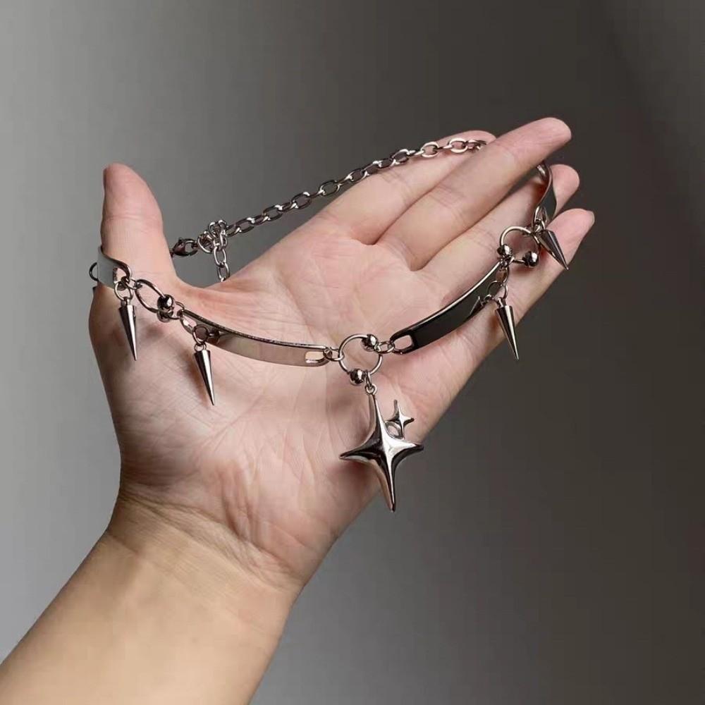 New Gothic Punk Star Riveted Choker Silver Y2K Spliced Cross Necklace Metal Hip Hop Necklace Jewelry