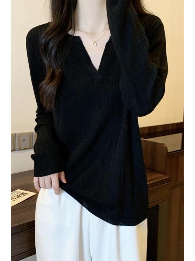 2025 Autumn V-Neck Knitted Sweater for Plus Size Women - Slimming, Long Sleeve, Korean Style