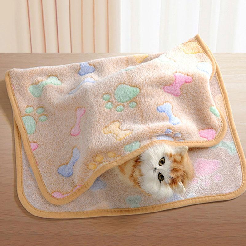 Winter Velvet Pet Sleeping Warm Blanket with Paw/Dot/Bone Pattern, Dog Cat Washing Towel, Fleece Soft Pet Blanket Pet Bed Mat