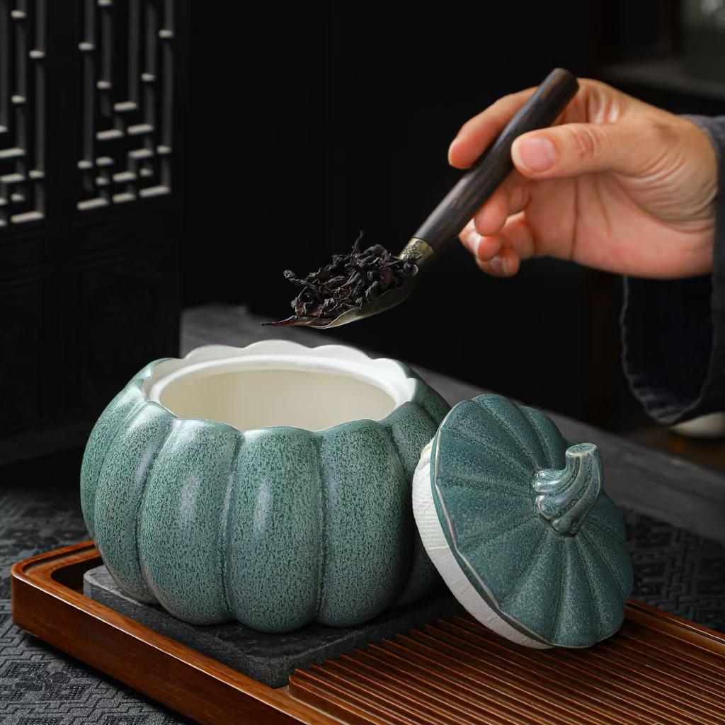 Household Creative Pumpkin Ceramic Tea Jar Moisture Storage Can Personalized Small Sealed Snack Can Simulated Vegetable Jar
