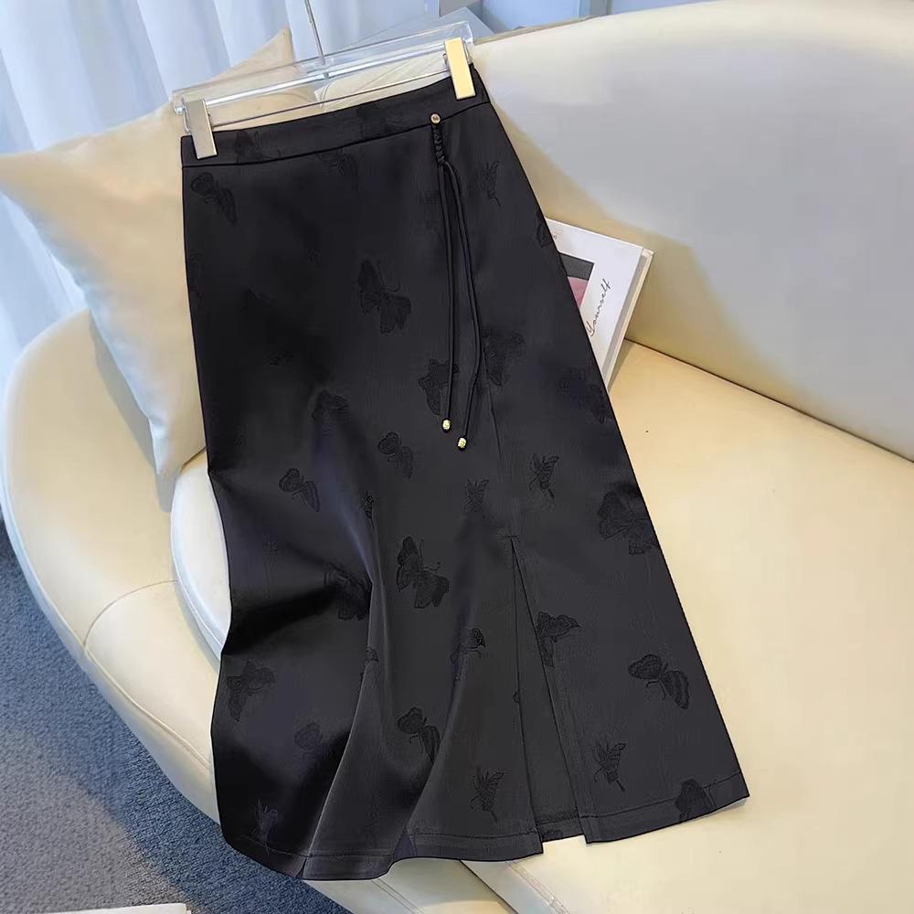 Damen Hochtaillierter Jacquard-Rock mit Quasten, Frühjahr 2025: Schlankmachender, drapierter, gerader Schnitt im neuen chinesischen Stil