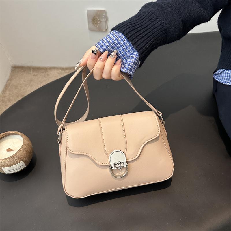 Retro Niche Design Shoulder Messenger Bag 2025 Spring New Versatile Ins High-end Commuter Small Square Bag Women