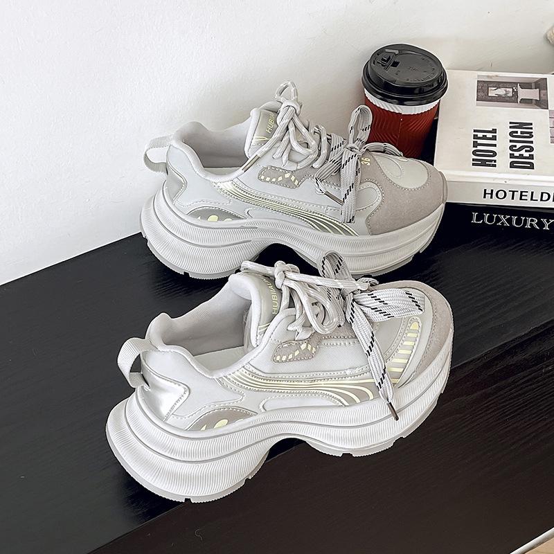 

Sneakers women s 2025 spring and autumn new lightweight dad shoes platform Korean version of little white shoes versatile student running shoes 35