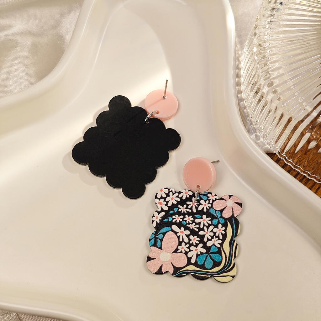 Boho Style Vintage Flower Earrings for Women, Ideal for Beach Vacation