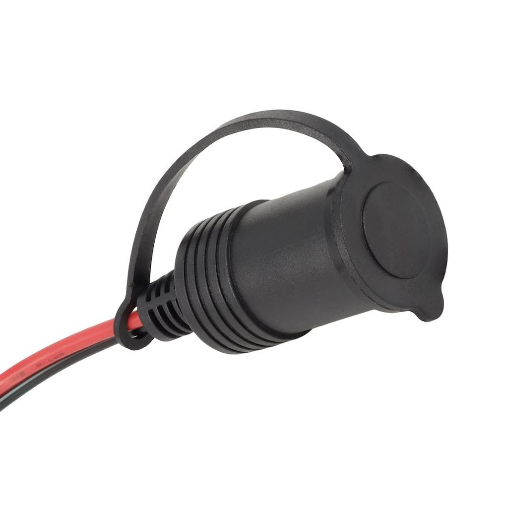 Gniazdo zapalniczki z przewodem 100 cm z bezpiecznikiem 15A i złączkami oczkowymi 8.4 mm