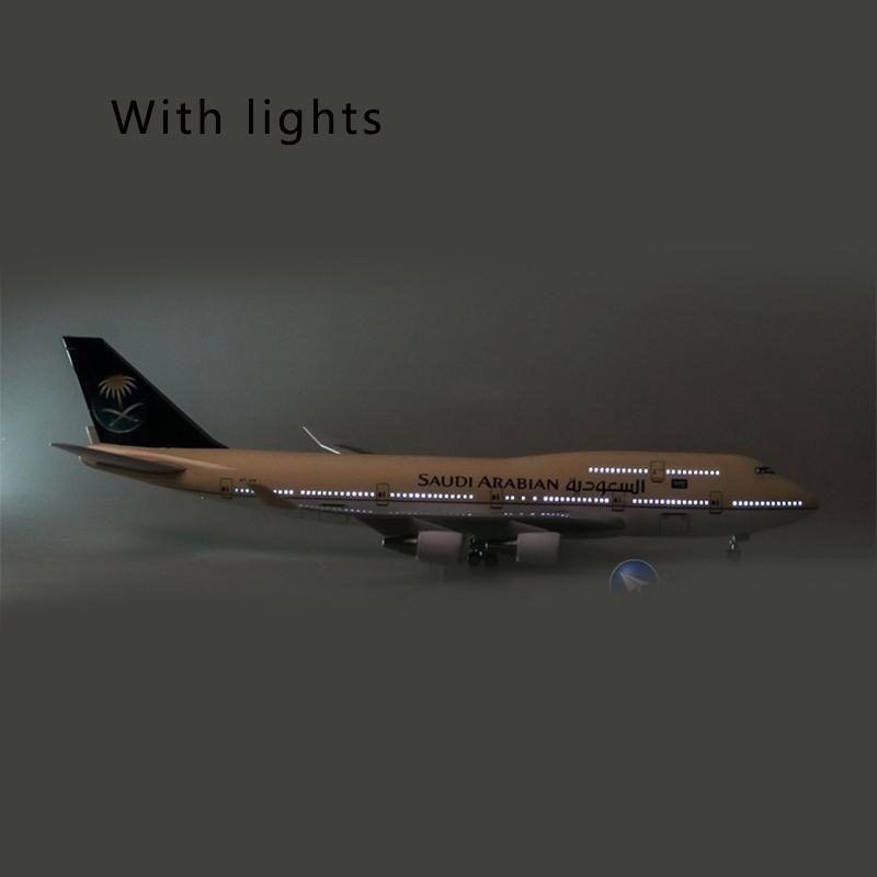 47cm Saudi Arabian Airlines 747 B747 Plane Model Airplane Model Aircraft Resin Diecast 1:150 Scale with Light & Wh