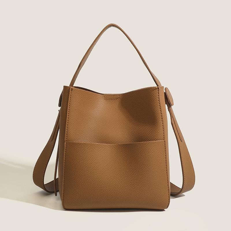 A Niche Design, Fashionable Commuter Bucket Bag, A Stylish and High-quality Crossbody Bag