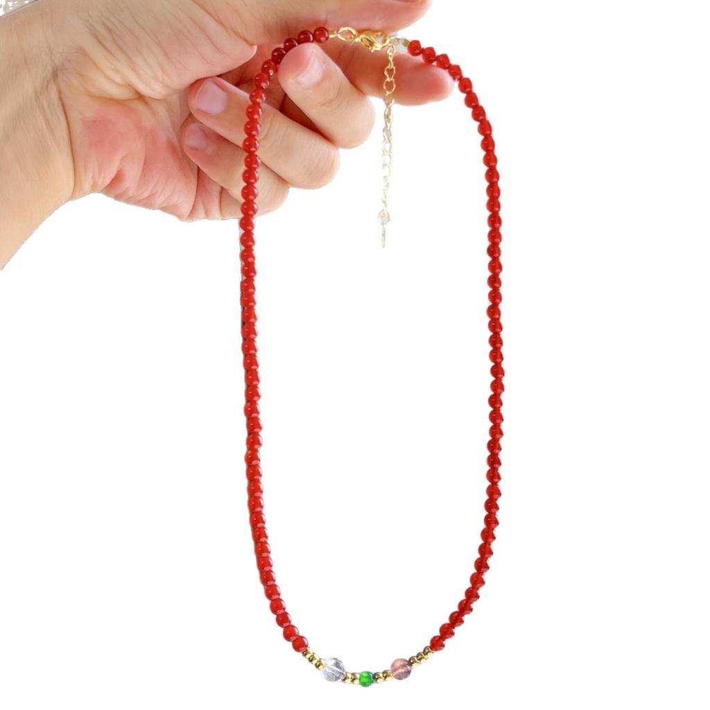 4Mm Natural Chalcedony White Crystal Strawberry Crystal Clavicle Chain Necklace