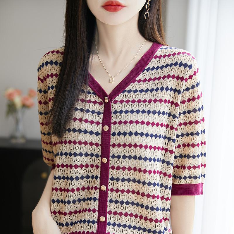 Summer's New Thin Knitted Five-sleeved Cardigan with Contrasting Color Stripes and A V-neck for Women